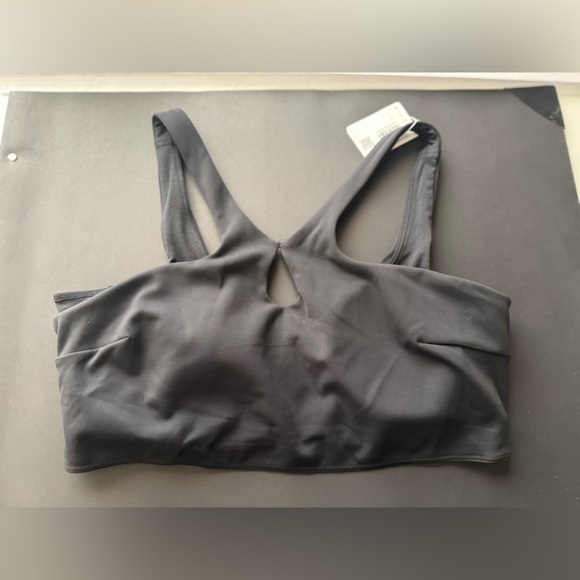 Lululemon SmoothCover Front Cut-Out Yoga Bra in Black - Picture 13 of 13
